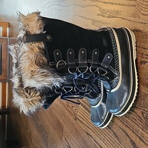 Sorel Joan Of Arctic Black Faux Fur Insulated Waterproof Winter Boots
